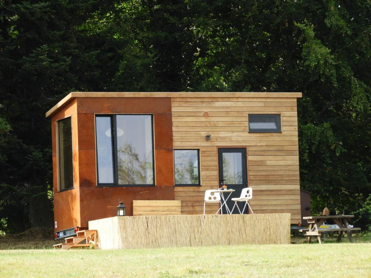 La Tiny Du Parc : Saint Symphorien Des Monts Villa Ernée Buitenkant foto